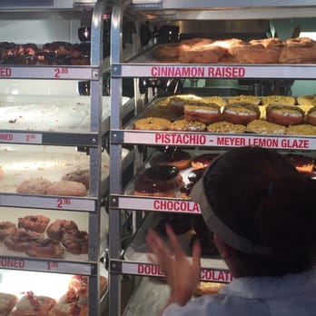 Do-Rite Donuts & Chicken - Donuts Near Me - Chicago, Illinois