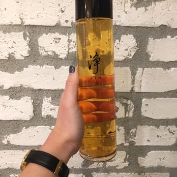 Jin Tea Shop - Oolong oriental beauty cold brew ($6.45) - Tea Rooms Near Me - Pasadena, California