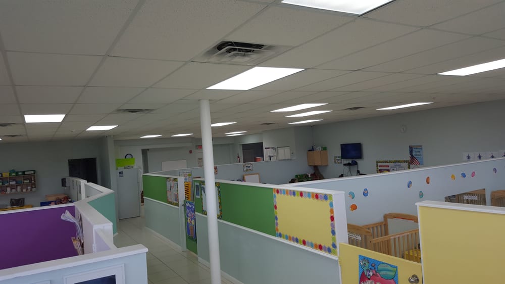 Caterpillar Academy Daycare Preschool - childcare center in Hialeah, FL