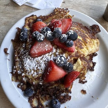 Fratelli Cafe - Croissant French Toast - Coffee & Tea Near Me - Los Angeles, California Fratelli Cafe - Croissant French Toast - Coffee & Tea Near Me - Los Angeles, California