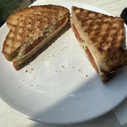 Tuna melt Tuna melt