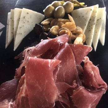 Madrid Tapas Y Vinos - $32 Tabla Mix con Jamon Iberico - Spanish Near Me - Miami, Florida Madrid Tapas Y Vinos - $32 Tabla Mix con Jamon Iberico - Spanish Near Me - Miami, Florida