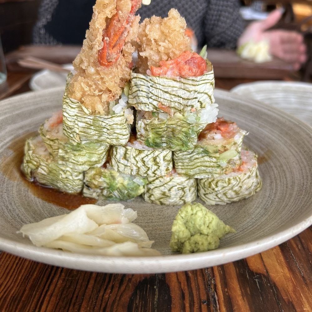 Tuna Bar - Rittenhouse roll - Japanese Near Me - Philadelphia, Pennsylvania