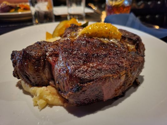 LJ's Bistro & Bar by null