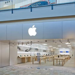 Apple FlatIron Crossing - Apple Store - Broomfield