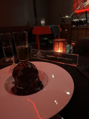 Dee Lincoln Prime by null