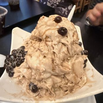 Class 302 Cafe - Shaved snow Pudding boba milk tea - Taiwanese Near Me - Cerritos, California Class 302 Cafe - Shaved snow Pudding boba milk tea - Taiwanese Near Me - Cerritos, California