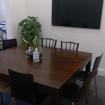No 84 - Table - Cafes Near Me - Albert Park, VIC