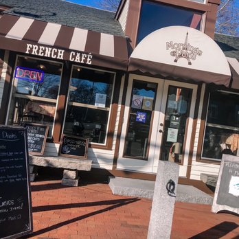 Mornings In Paris - Front door from street-side outdoor patio seating - Desserts Near Me - Kennebunk, Maine Mornings In Paris - Front door from street-side outdoor patio seating - Desserts Near Me - Kennebunk, Maine