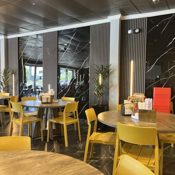 Saigon Kitchen & Phở - Interior - Juice Bars & Smoothies Near Me - Sacramento, California Saigon Kitchen & Phở - Interior - Juice Bars & Smoothies Near Me - Sacramento, California