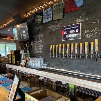 The Commission Beer Chamber - Beers on draft - Beer Bar Near Me - Orlando, Florida The Commission Beer Chamber - Beers on draft - Beer Bar Near Me - Orlando, Florida