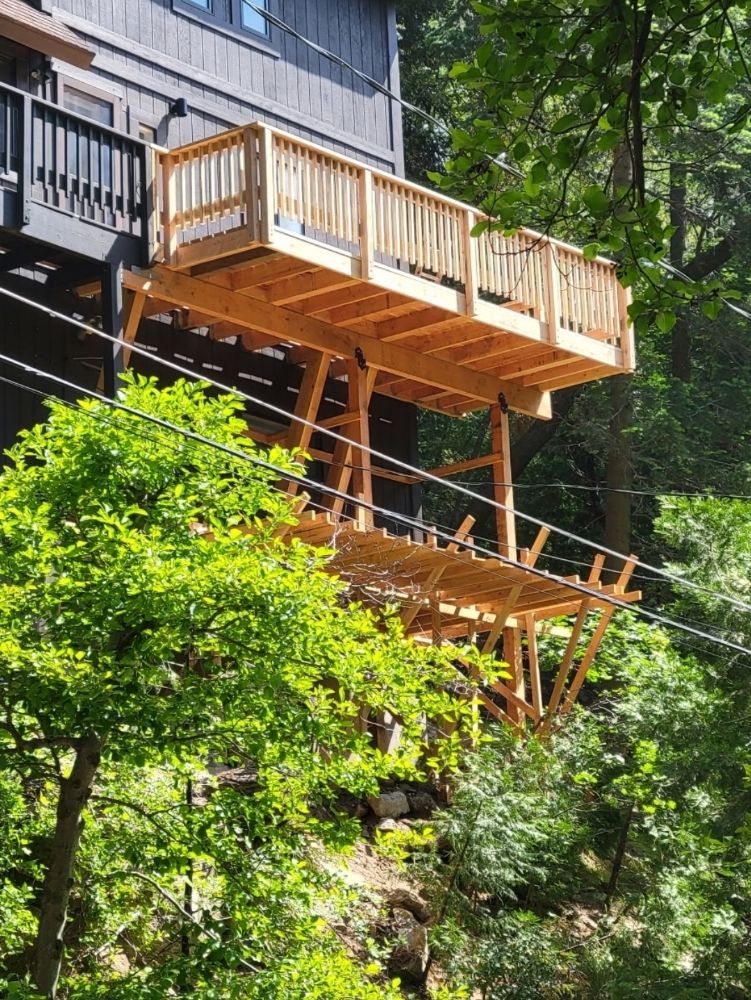 Slide of Padillas Construction