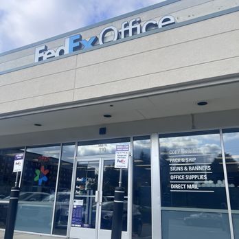 FEDEX OFFICE PRINT & SHIP CENTER - Updated December 2025 - 15