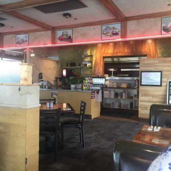 Redwood Cafe - Dinning room - Breakfast & Brunch Near Me - Fortuna, California Redwood Cafe - Dinning room - Breakfast & Brunch Near Me - Fortuna, California