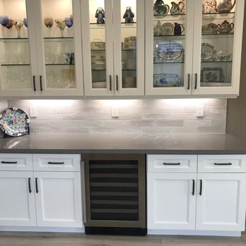 Lopez Lopez LV Kitchens - Lower pull outs are wonderful. - Countertop Installation Near Me - Henderson, Nevada
