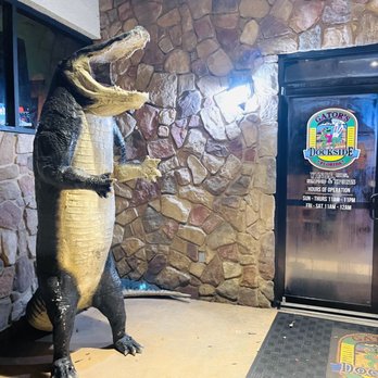 Gators Dockside - Entrance - Sandwiches Near Me - Windermere, Florida