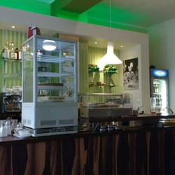 Artusi Caffe Vino Bar