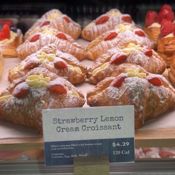 Paris Baguette - Bakeries Near Me - Edmonton, Alberta Paris Baguette - Bakeries Near Me - Edmonton, Alberta