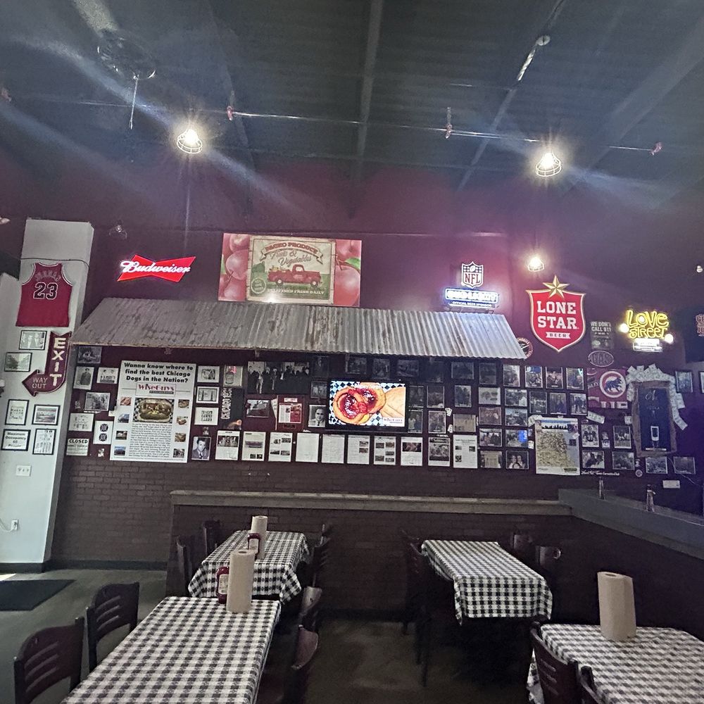 Wiseguys A Chicago Eatery - Round Rock - Hot Dogs Near Me - Round Rock, Texas