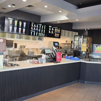 Poke Tea - This is a shot of how amazing clean this place is. - Poke Near Me - Lake Elsinore, California Poke Tea - This is a shot of how amazing clean this place is. - Poke Near Me - Lake Elsinore, California