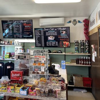 Somis Cafe & Market - 2026 March - Somis Cafe, you order on the Market side, door on your left from the front, before sitting down - Mexican Near Me - Somis, California