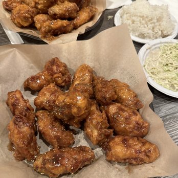 The Chicken On Fire - Soy Garlic, Smokey Onion Wings Paired with Salad - Chicken Wings Near Me - Castro Valley, California The Chicken On Fire - Soy Garlic, Smokey Onion Wings Paired with Salad - Chicken Wings Near Me - Castro Valley, California