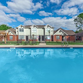 Sovereign Townhomes - Apartments Near Me - Houston, Texas Sovereign Townhomes - Apartments Near Me - Houston, Texas