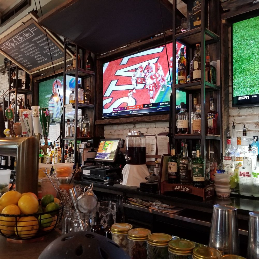 Gantry Bar & Kitchen - New American Near Me - Long Island City, New York