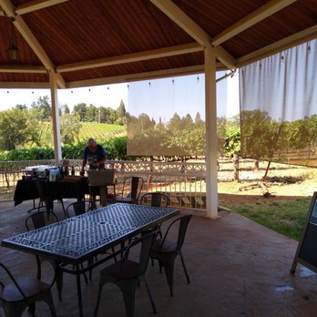 Fenton Herriott Vineyards - Tasting station - Wineries Near Me - Placerville, California