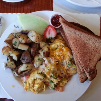 Alana's Cafe - California scramble with wheat toast. - Breakfast & Brunch Near Me - Burlingame, California