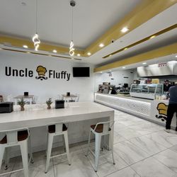 Uncle Fluffy - Interior