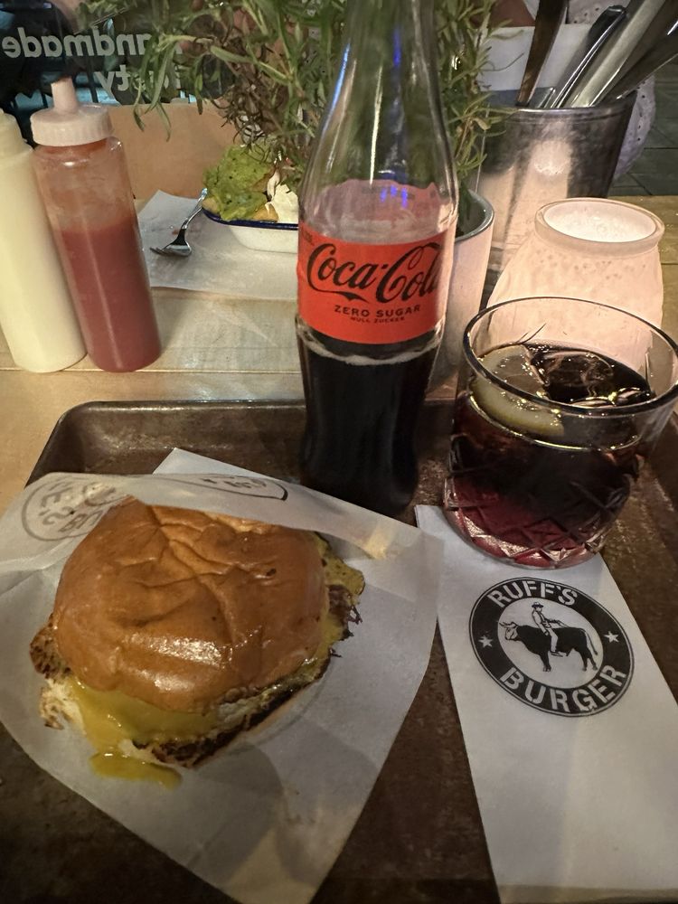 Ruff's Burger