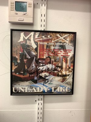 Peaches Records by null