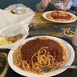Spaghetti with meat sauce lunch combo Spaghetti with meat sauce lunch combo
