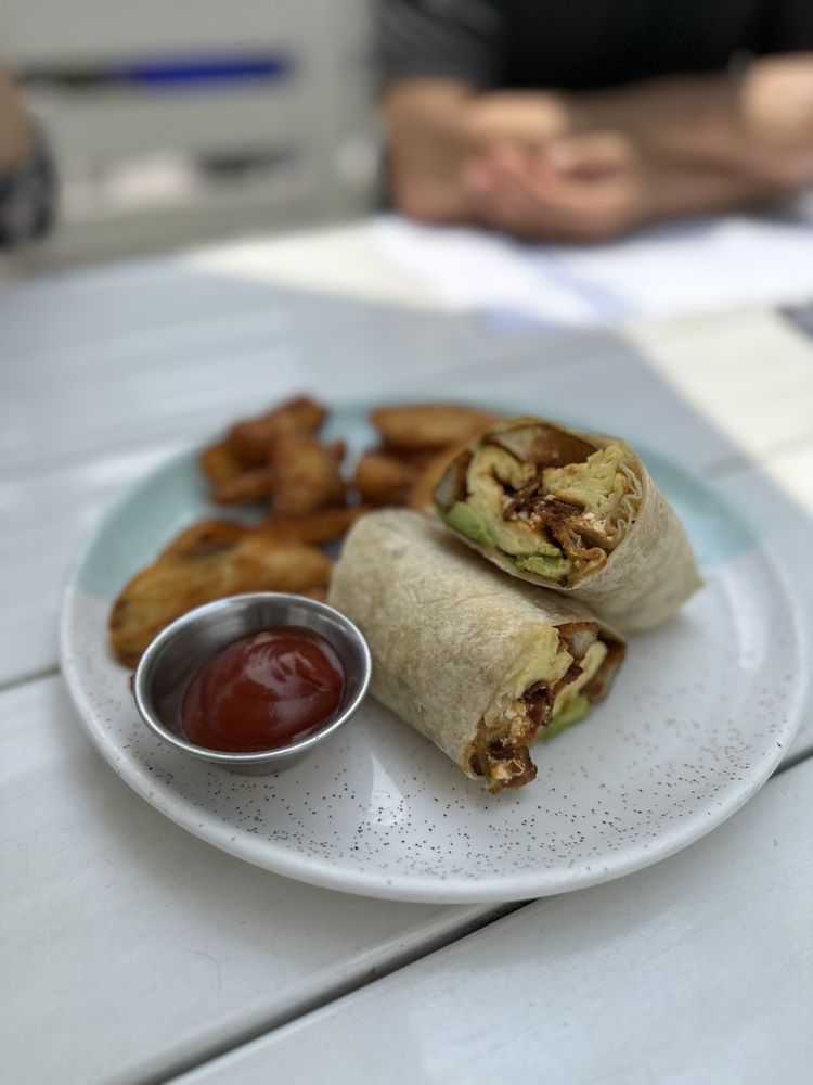 Food from Bluestone Lane Old Towne Orange Café