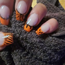 Majestic Nails