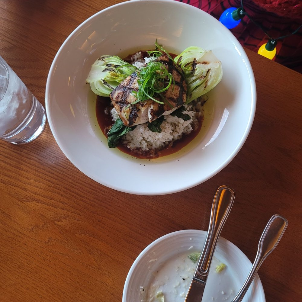Ray's Café - Fish - Seafood Near Me - Seattle, Washington Ray's Café - Fish - Seafood Near Me - Seattle, Washington