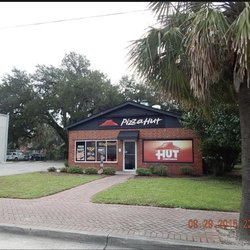Pizza Hut - Pizza Hut Ridgeland, SC.