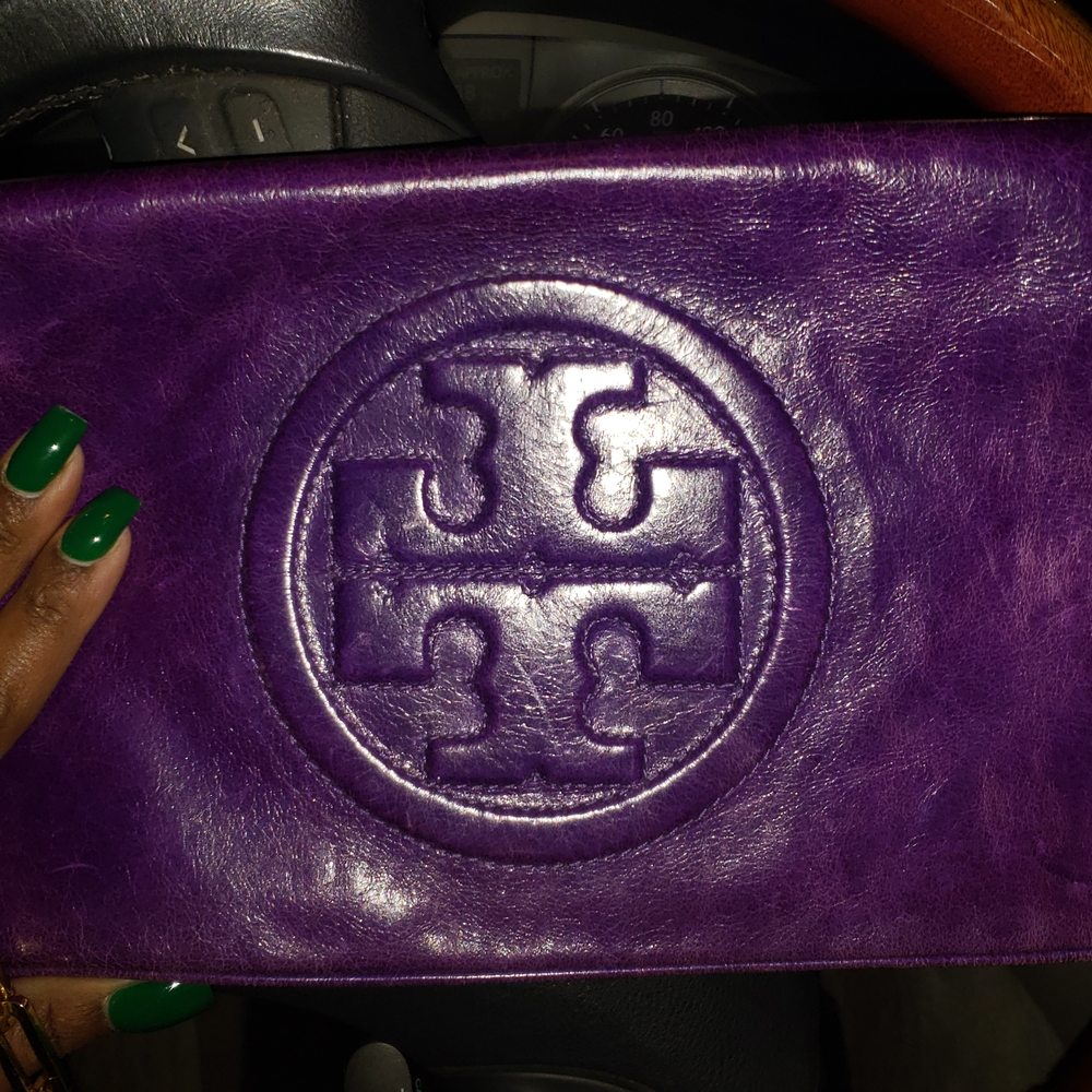 Goodwill: Ballantyne - East - Authentic Tory Burch - Thrift Stores Near Me - Charlotte, North Carolina Goodwill: Ballantyne - East - Authentic Tory Burch - Thrift Stores Near Me - Charlotte, North Carolina