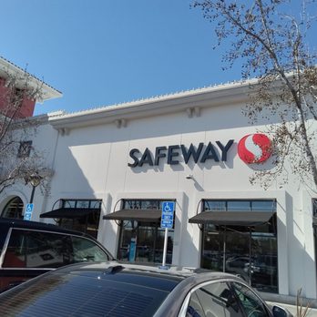 Safeway - Safeway entrance - Grocery Near Me - Santa Clara, California
