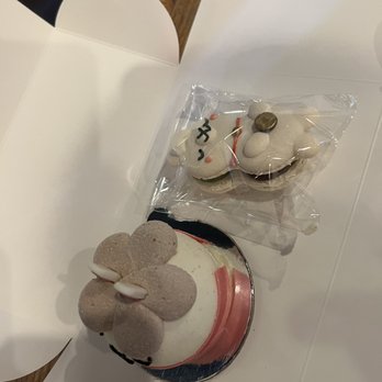 Bibble & Sip - Lucky Hazelnut and macaron alpaca - Coffee & Tea Near Me - New York, New York Bibble & Sip - Lucky Hazelnut and macaron alpaca - Coffee & Tea Near Me - New York, New York