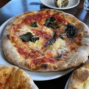 Mioposto - Margherita - Italian Near Me - Seattle, Washington