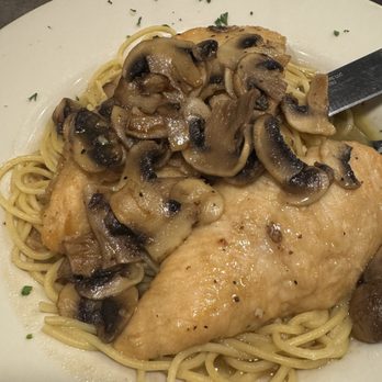 Bella Pasta - Chicken Marsala - Italian Near Me - Greece, New York
