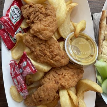 PHS Pop Up Garden - Chicken Tenders and Fries - Beer Gardens Near Me - Philadelphia, Pennsylvania PHS Pop Up Garden - Chicken Tenders and Fries - Beer Gardens Near Me - Philadelphia, Pennsylvania
