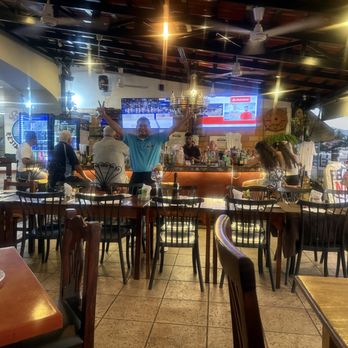 Sticky Fingers Wings - Looking towards the bar - Seafood Near Me - Puerto Vallarta, JAL Sticky Fingers Wings - Looking towards the bar - Seafood Near Me - Puerto Vallarta, JAL