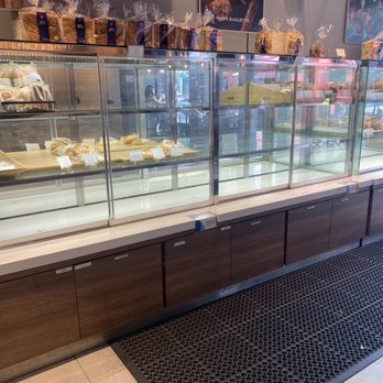 Paris Baguette - Coffee & Tea Near Me - Queens, New York Paris Baguette - Coffee & Tea Near Me - Queens, New York