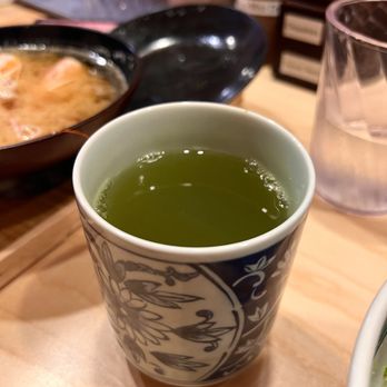 Totoya - Hot Green Twa - Sushi Bars Near Me - Honolulu, Hawaii Totoya - Hot Green Twa - Sushi Bars Near Me - Honolulu, Hawaii