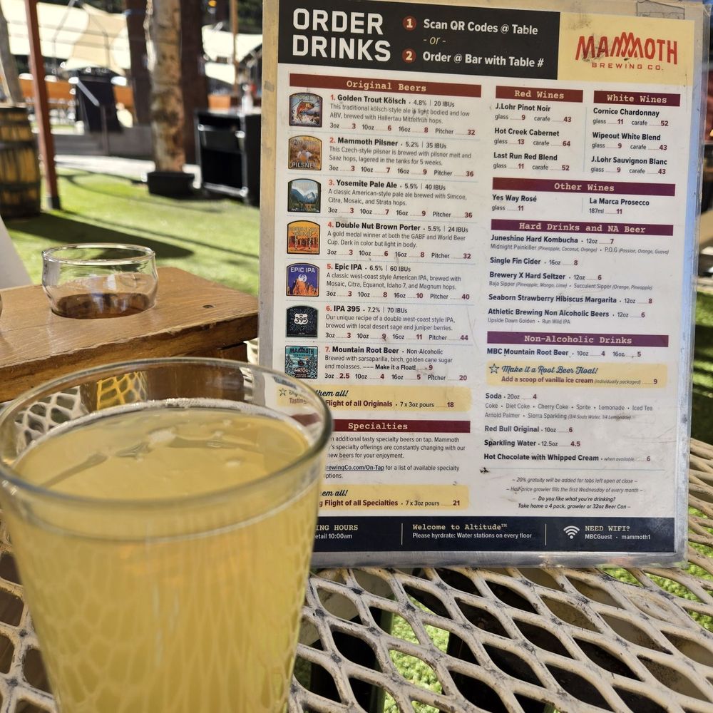 Drink menu, Single Fin Cider and the beginnings of a tasting flight!