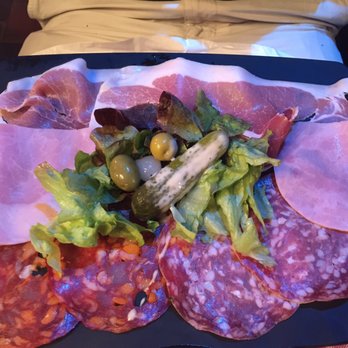 La Petite Hostellerie - Charcuterie plate app - French Near Me - Paris, 75