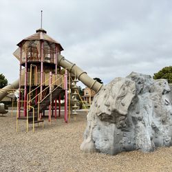 Doe Park - Big jungle gym and rick wall